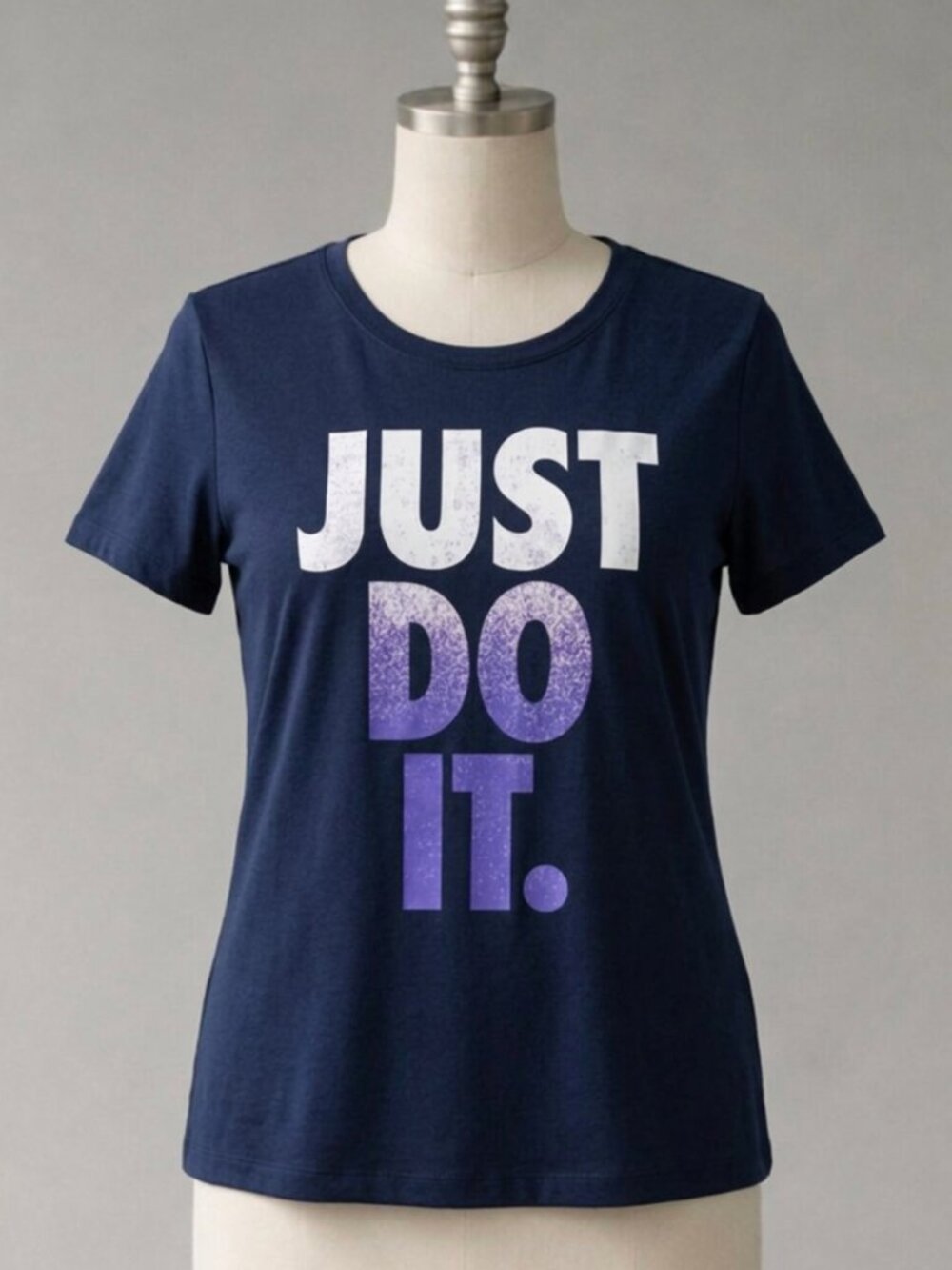 Women’s Navy Nike “Just Do It” Medium Slim Fit Graphic Shirt or Tee